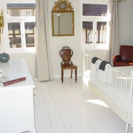 Robert'S Bed & Breakfast Helmarshausen エクステリア 写真