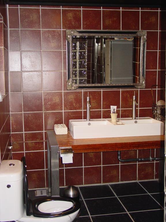 Robert'S Bed & Breakfast Helmarshausen エクステリア 写真