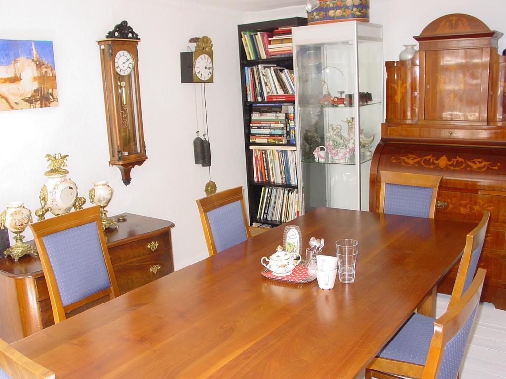 Robert'S Bed & Breakfast Helmarshausen エクステリア 写真