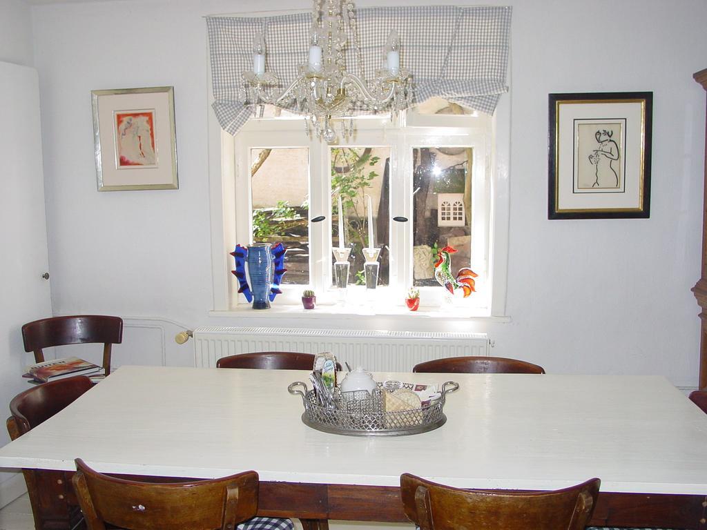 Robert'S Bed & Breakfast Helmarshausen エクステリア 写真
