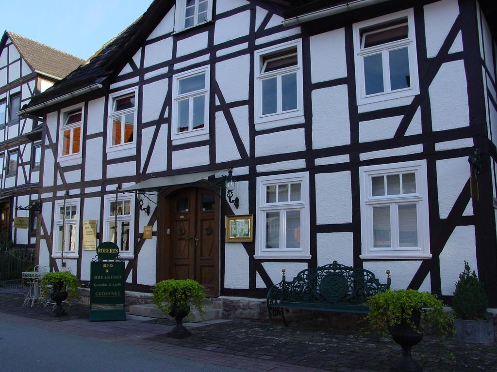 Robert'S Bed & Breakfast Helmarshausen エクステリア 写真